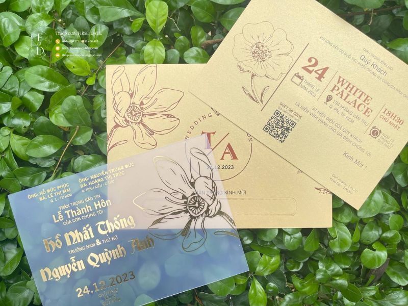 Cách viết thiệp cưới cùng thiệp màu vàng