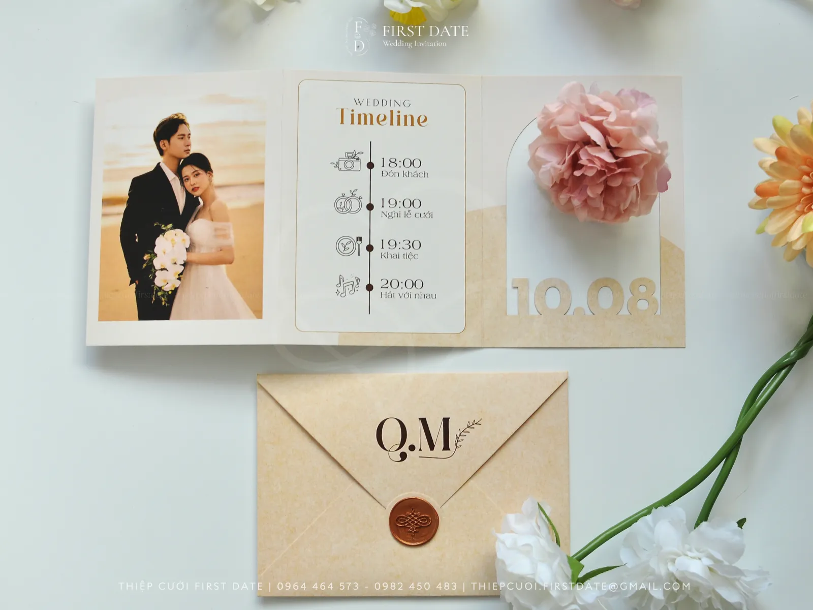 Mẫu thiệp cưới in hình cô dâu chú rể: Tạo nên dấu ấn riêng