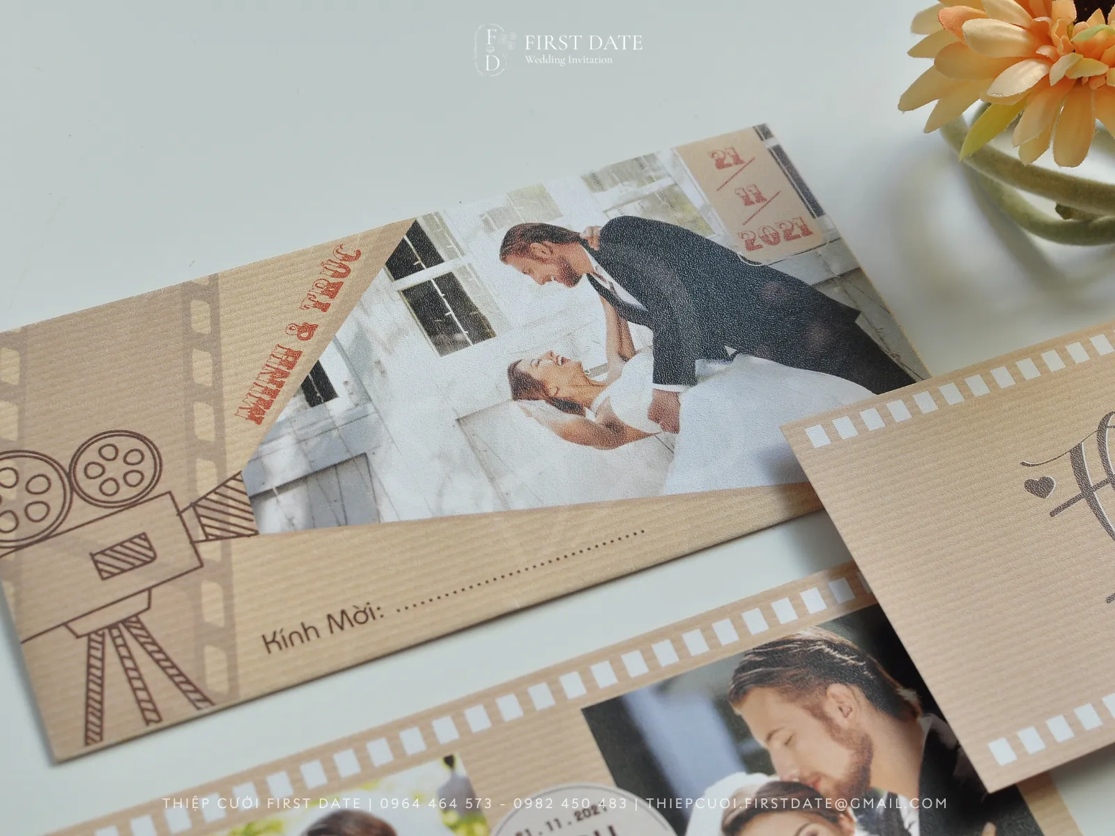 Mẫu thiệp cưới in hình cô dâu chú rể: Tạo nên dấu ấn riêng